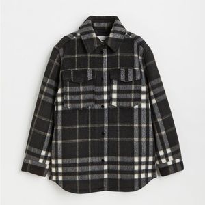 H and M Shacket